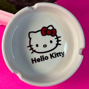 Hello Kitty Ashtray,White & Red Sanrio Smoking Accessory, Kawaii Cartoon Design